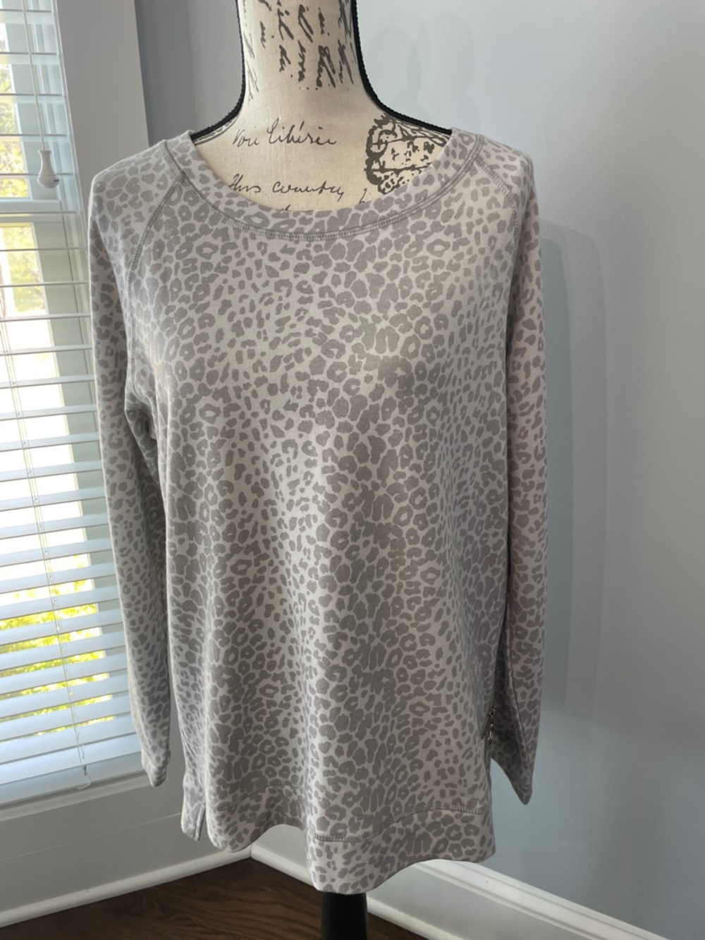 Coco + Carmen Light Gray Leopard Print Long Sleeve Top